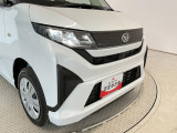 ヘッドライトには目立つくすみも無くクリアに仕上がっております。ポリッシャーでのみがきの工程を取り、ツヤのあるキレイな状態へ。