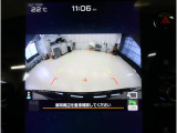 後方の映像を車内の11.6インチディスプレイに表示。 ステアリング操作に連動して動くガイドラインが、駐車や車庫入れをよりスムーズにサポート。狭いスペースでも安心して操作できる頼れる機能です。