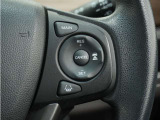 ◆アダプティブクルーズコントロール◆予め設定した車速内でクルマが自動的に加減速。前走車との適切な車間距離を維持しながら追従走行します。【LKAS】車線維持支援システムでステアリング操作を支援。
