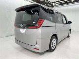 走りにこだわりながら収納力も持ち合わせたお車です。荷物を載せて軽快なドライブを楽しめますよ♪
