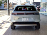 【e:HEV】Hondaハイブリッドシステムe:HEV搭載。EVに近いハイブリッドシステム。滑らかな走り出しと高速域でのパワフルな加速を実現しています。別車両にはなりますが試乗車もご用意しております。