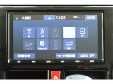 トヨタ純正メモリーナビ。DVD再生・Bluetooth使用可能です。