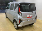 当店では車両本体価格以外に、諸費用を含めた支払総額も表示しておりますので、お客様の予算にピッタリのおクルマお選びができます。コーティングやJAFをセットにしたオトクな購入パックも好評です。