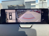 360度ビューモニター 4つのカメラで前後左右、俯瞰映像を表示、ドライバーからは見えない領域の危険認知をサポートするシステム搭載!