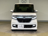「自動車保険」と「あんしん特典」がひとつになったHondaのお店ならではの保険プランです。お客様のカーライフにより一層の安心をプラスします。