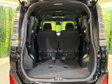 普段のお買い物や通勤、送迎等に十分な荷室スペースを確保しております。セカンドシートを倒すと、大きな荷物の積載も可能です♪