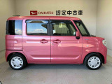 車両右側面からの写真になります。車をご覧になりたい時はお気軽に最寄りの店舗へご相談下さい。