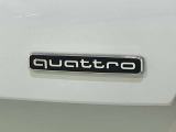 ご納車前には弊社グループの認証工場にて、専門スタッフによる100項目の点検・整備を実施いたしております。