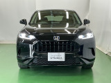 LEDヘッドライトを装備しています。LEDヘッドライトはとても明るく、雨の日や夜間走行も安全・安心です。オートライトコントロール付きで周囲の明るさに応じて自動で点灯・消灯します