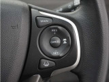 ◆アダプティブクルーズコントロール◆予め設定した車速内でクルマが自動的に加減速。前走車との適切な車間距離を維持しながら追従走行します。【LKAS】車線維持支援システムでステアリング操作を支援。