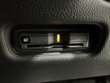 いまや快適なカーライフに欠かせないETCが付いています。