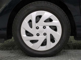 タイヤサイズは 185/60 R15 です。
