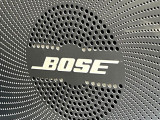 【BOSEサウンドシステム】高品位サウンドシステムを搭載。専用のチューニングが施された大小様々なスピーカーから良質なサウンドが奏でられ、臨場感あふれる音響空間を演出します。