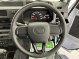 ご納車前に納車点検(法定12ヶ月点検相当)を実施し、基本性能に関わる機能や状態を徹底的に点検します。