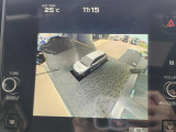 車両全周囲をカメラで映し出すことができるデジタルマルチビューモニター搭載車です!VIEWボタンを押すことで画面内のカメラ表示を切り替えることが出来ます!