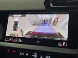 バックモニターも装備しております。車庫入れの苦手なお客様、もうご心配いりません。バックモニターがあれば、ぶつける心配一切無し?!重宝してくれると思います、