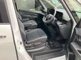 大きな窓で視界が良く運転がしやすいです