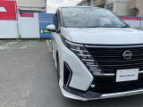 LEDヘッドライト装備です!夜間の視認性もばっちりですね!