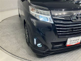 消費電力も少なく寿命も長いのがLEDの特徴。HIDのような点灯のタイムラグもなくパッと明るくなるのも特徴のひとつです。