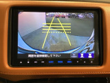 後方確認が便利なバックカメラ搭載、駐車時も安心です!!