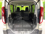 普段のお買い物や通勤、送迎等に十分な荷室スペースを確保しております。セカンドシートを倒すと、大きな荷物の積載も可能です♪