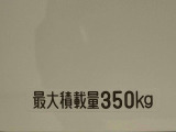 WEB掲載時にはお車に付いている装備と、様々な写真をたくさん載せるように心がけております。1台1台特徴をとらえたキャッチコメントを掲載しています。