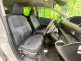 運転席シート廻りは使用感も少なく、良好な状態となっています。丁寧に使われていたことがよくわかりますね。