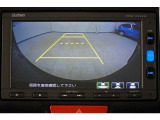 バックカメラ搭載です!車庫入れが苦手な人はもちろん、車両感覚に自信がある人にもお勧めです!見えない箇所が見えるようになるので、低い障害物や隠れてしまっている子供の存在等にも気付く事が出来ます。