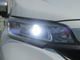 切れにくく明るいLEDヘッドライト装備!