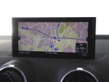 MMIシステムにはナビゲーション、ラジオ、オーディオ、Bluetooth、車両設定機能等がついております。詳しくは0078-6002-900146中古車スタッフまで