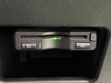 ETCカードを挿入することで高速道路を利用する際の支払いがキャッシュレスになったり、ETCスマートインターチェンジが利用できます。保証は製造メーカー修理保証のみで期間外のものは対象外となります。