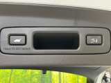 【パワーバックドア】スマートキーや運転席のボタンを押すだけでリアゲートが自動で開閉します!荷物を持っている時や、高い位置にあるバックドアを閉める際に便利な機能です♪