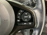 【アダプティブ・クルーズ・コントロール】予め設定した車速内でクルマが自動的に加減速。 前走車との適切な車間距離を維持しながら追従走行し、高速道路でのドライバーの疲労を軽減してくれる嬉しい機能付♪