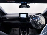 落ち着いたカラーの内装で、ゆったりと運転したい方に。