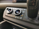 【電子制御エアサスペンション￥341,000】エアサスペンションを搭載しておりますので、車高を上げ下げすることができます。また、走行モードも切り替えられます。