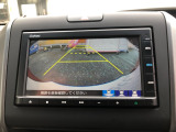 【バックカメラ】駐車時に安心のバックカメラが装備されています!