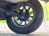 お車を安心してお乗りいただく為には、足回りの定期点検が欠かせません。サービスサポート(有償保証)では無料点検もご提供しており、安心のカーライフをお過ごしいただけるサポート体制が整っています。