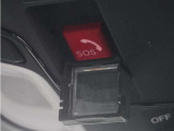広い駐車場で自分のクルマを探したり、緊急時にはボタン一つでオペレーターと話せたり。「Honda Total Care プレミアム」にご加入いただければ、お客様のカーライフをより安心・快適に。