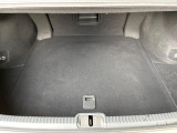 普段のお買い物や通勤、送迎等に十分な荷室スペースを確保しております。