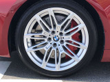 BMW純正19/20インチホイール。洗練されたデザインで、足元の個性を引き立てます。