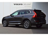 VOLVOの安全機能は前方だけではなく後方も監視しています