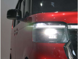 LEDヘッドライトは、Honda初となるダイレクトプロジェクション方式です