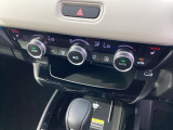 この度は、当店のお車をご覧いただきまして誠にありがとうございます。当店では全国販売・納車も行っております。県によって陸送費用は異なりますのでお気軽にお問い合わせください。