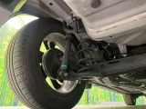 お車を安心してお乗りいただく為には、足回りの定期点検が欠かせません。サービスサポート(有償保証)では無料点検もご提供しており、安心のカーライフをお過ごしいただけるサポート体制が整っています。