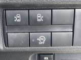 両側電動スライドドアに、なっております。