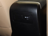 非常時やキャンプなどに役立つAC100Vコンセント付きです。