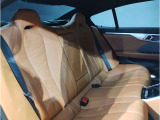 【エアバック】BMWのエアバックやその他の安全装備は、互いに補完しあう事で徹底した安全性を貫きます。万一の事故の際にそれぞれ最適な保護を提供してくれます!
