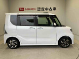 車両右側面からの写真になります。車をご覧になりたい時はお気軽に最寄りの店舗へご相談下さい。