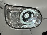 【LEDヘッドライト】明るい光が瞬時に立ち上がり、必要な場所を均一に照らします。寿命も長く省エネで、スタイリッシュなデザインは現代の主流です♪