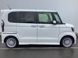 車両状態証明書付き車両です。車両状態を検査員が評価をし、結果を点数で表示しております。1台1台プロの目で事細かにチェックしている車両ですので、ご安心してお買い求めしていだけます。